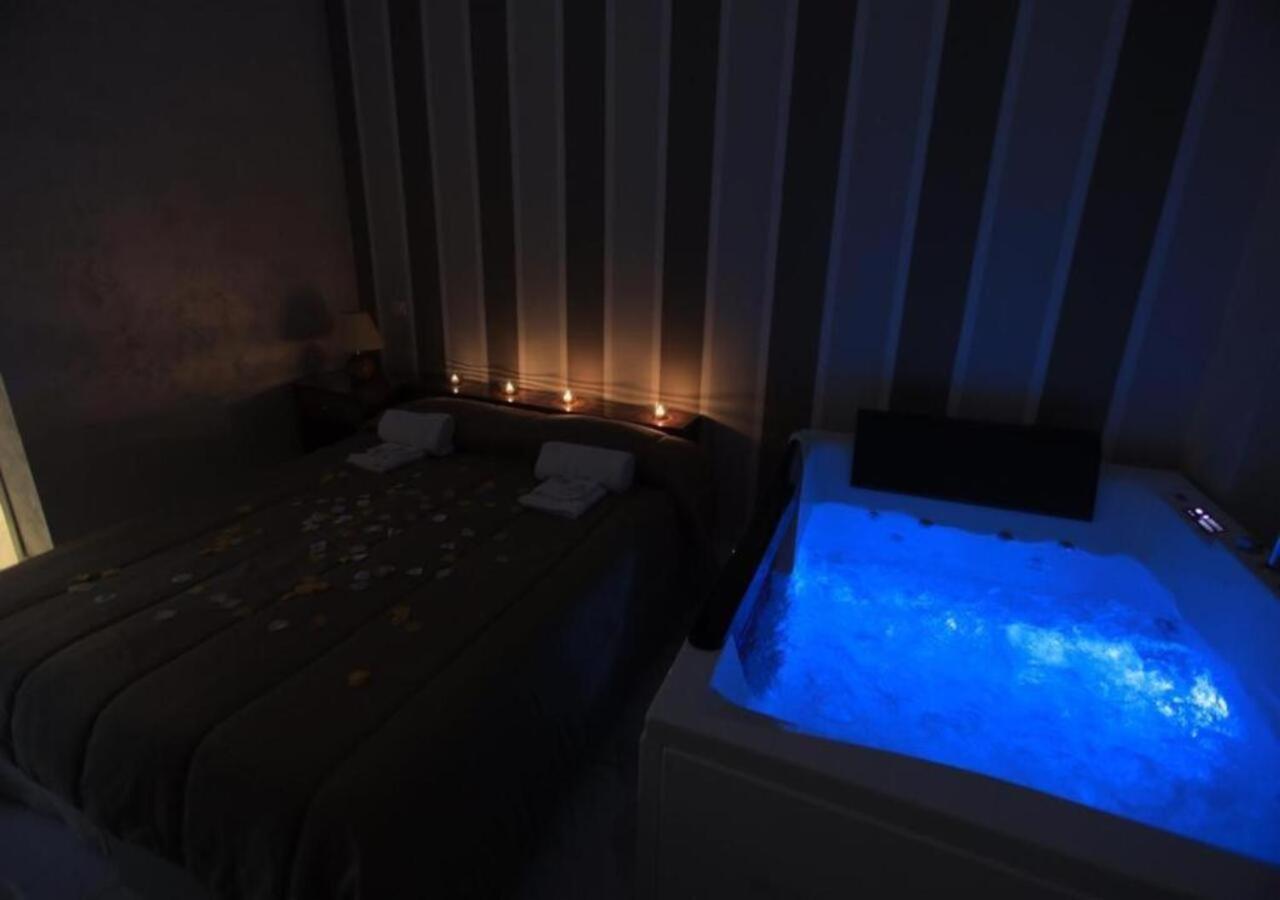 Hotel Holiday Foggia Kültér fotó