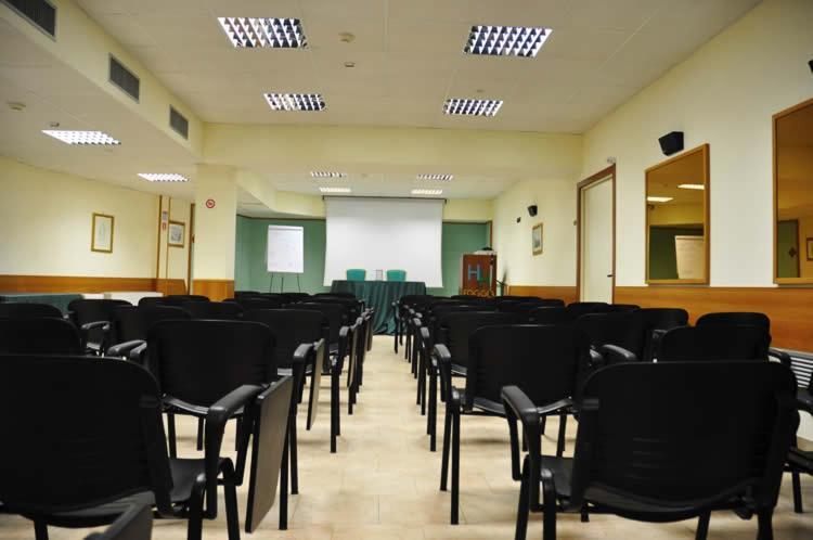 Hotel Holiday Foggia Kültér fotó